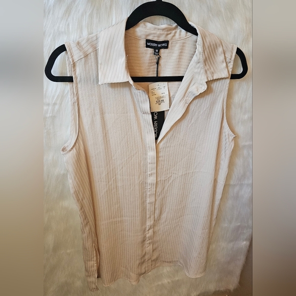 Modern Works Classic Sleeveless Pinstriped Button Down Shirt - Picture 2 of 6